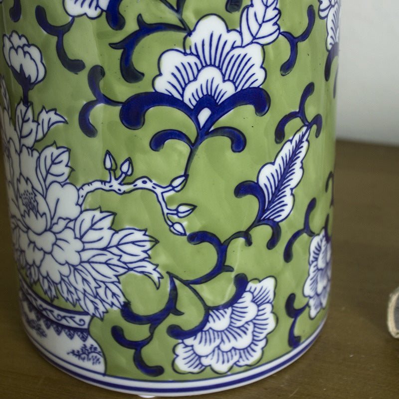 Hand Painted Blue and White Ceramic Vase for Home Decoration